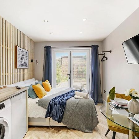 Boutique Heathrow Studio'S - Parking - Garden Lejlighed Harmondsworth Eksteriør billede
