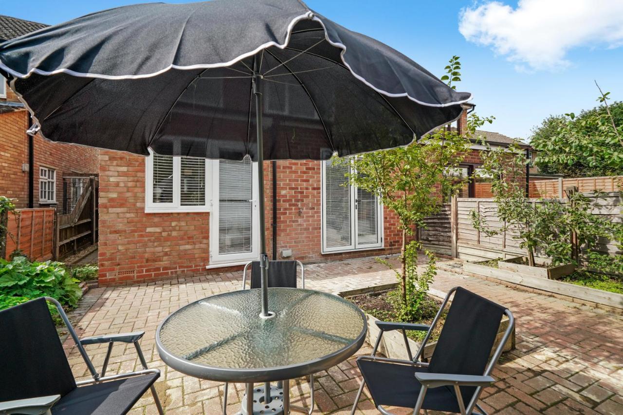 Boutique Heathrow Studio'S - Parking - Garden Lejlighed Harmondsworth Eksteriør billede