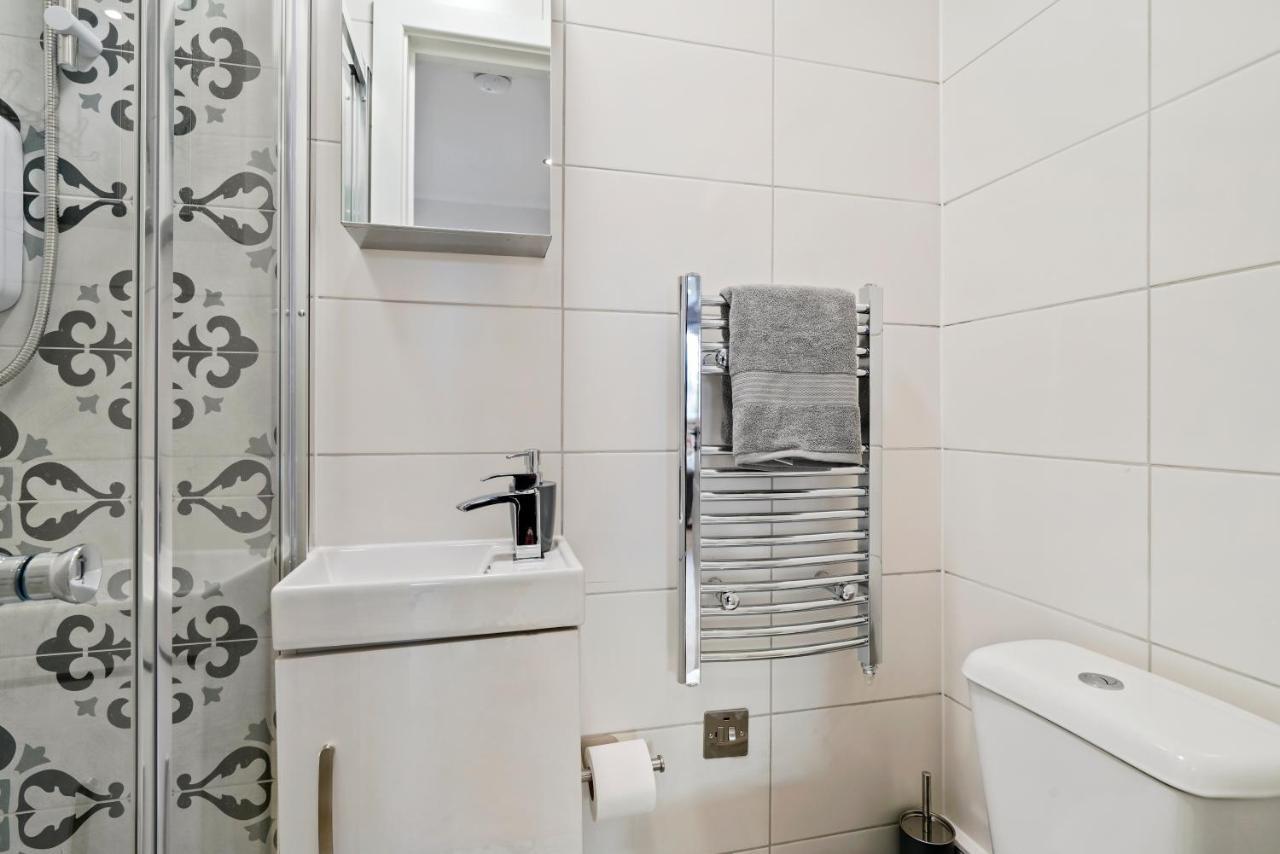 Boutique Heathrow Studio'S - Parking - Garden Lejlighed Harmondsworth Eksteriør billede