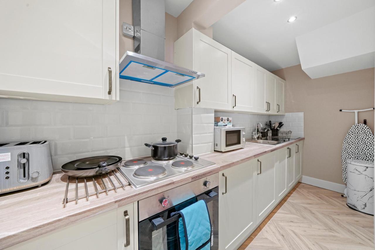 Boutique Heathrow Studio'S - Parking - Garden Lejlighed Harmondsworth Eksteriør billede