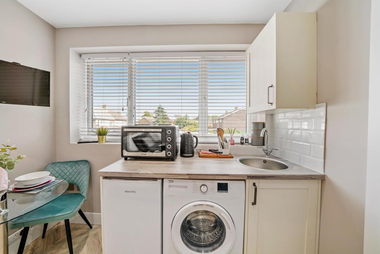 Boutique Heathrow Studio'S - Parking - Garden Lejlighed Harmondsworth Eksteriør billede